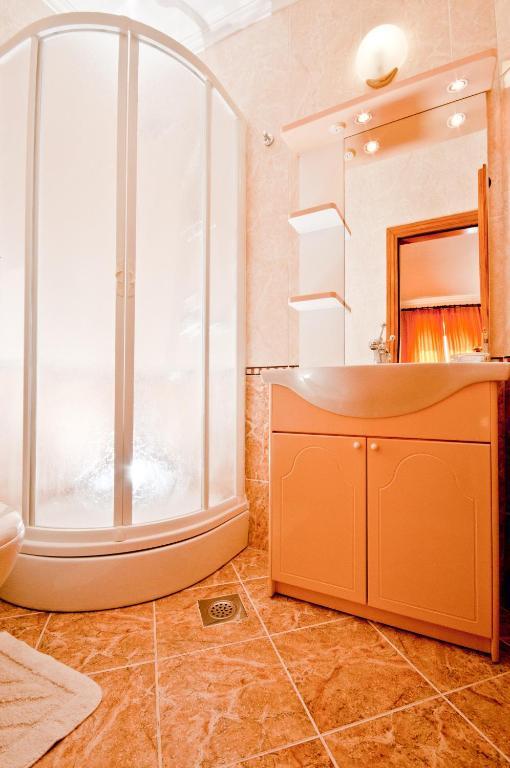 Apartments Barba Petra Dvori Sumartin Room photo